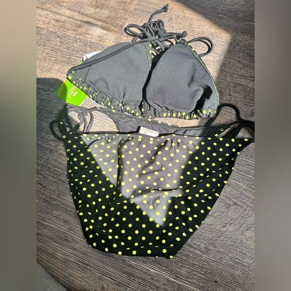 Black and yellow bikini #20 - Picture 10 of 10